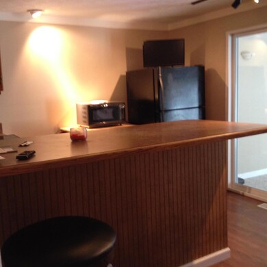 kitchen eating space