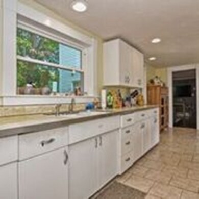 13 Church St unit 1, Upton, MA 01568 - photo 2