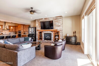 3_Great-Room_high_3810967