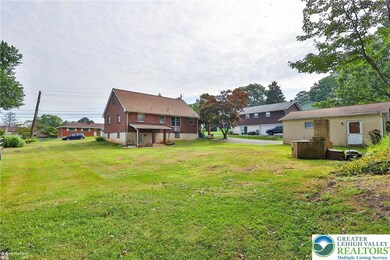 2530 28th St SW, Allentown, PA 18103 - photo 4