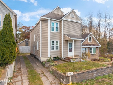 32 Mount Stuart Rd, Schenectady, NY 12304 - photo 2