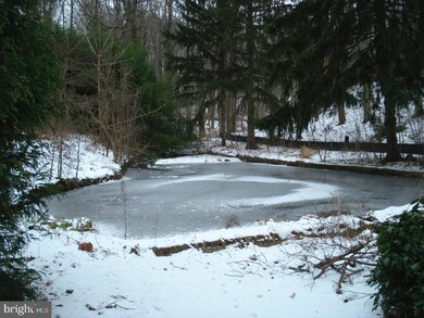 941 Academy Ln, Bryn Mawr, PA 19010 - photo 3