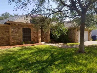 205 Oriole Ln, Laredo, TX 78045 - photo 2