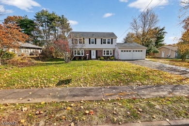 9 Larsen Rd, Somerset, NJ 08873 - photo 2