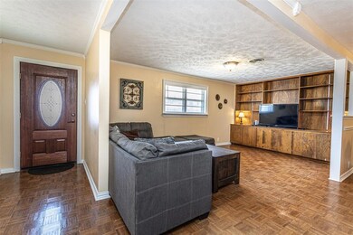 1721 Morningside Dr, Gainesville, TX 76240 - photo 3