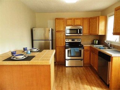 115 N Shore Dr, Jacksonville, NC 28540 - photo 4