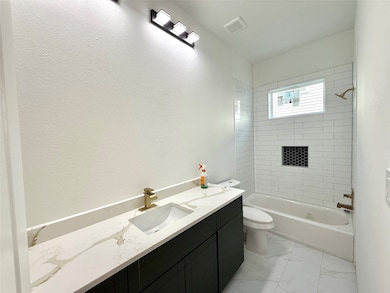 9426 Campbell Rd unit B, Houston, TX 77080 - photo 3