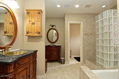 MASTER BATH 1