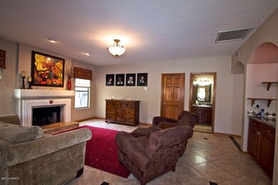 138 E La Vieve Ln, Tempe, AZ 85284 - photo 4