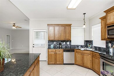 6216 Woodbend Ave, Zachary, LA 70791 - photo 7