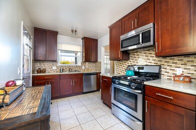 14727 Ararat St, Sylmar, CA 91342 - photo 4