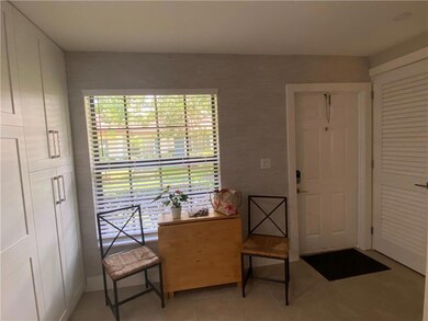 Foyer/entry