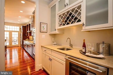 2155 Royal Lodge Dr, Falls Church, VA 22043 - photo 6