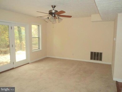 44554 Mistletoe Ln, California, MD 20619 - photo 5