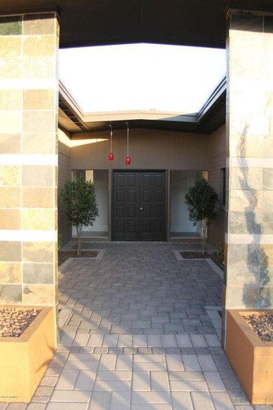 28th Courtyard