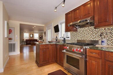 74 Rice St, Cambridge, MA 02140 - photo 7