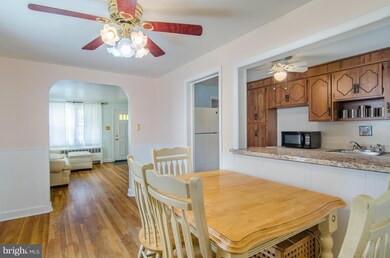 3721 Greenvale Rd, Baltimore, MD 21229 - photo 5