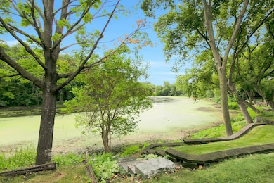 6281 Whispering Oaks Dr, Eden Prairie, MN 55346 - photo 3