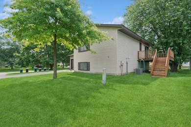 8983 Vinewood Ln N, Maple Grove, MN 55369 - photo 5