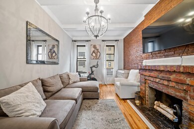 132 W 71st St unit 7, New York, NY 10023 - photo 2