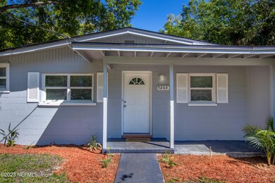 5203 Redstone Dr, Jacksonville, FL 32210 - photo 3