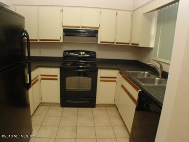 8064 Pineverde Ln, Jacksonville, FL 32244 - photo 3