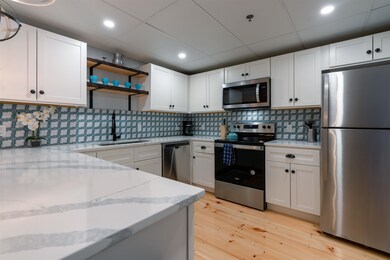 144 Main St unit 4, Stowe, VT 05672 - photo 3