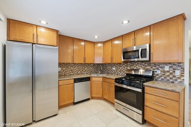 1623 Ashland Ave unit 4D, Des Plaines, IL 60016 - photo 6