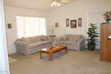 GREAT ROOM WITH VAULTED CEILINGS