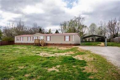 121 Northfield Rd, Statesville, NC 28625 - photo 2