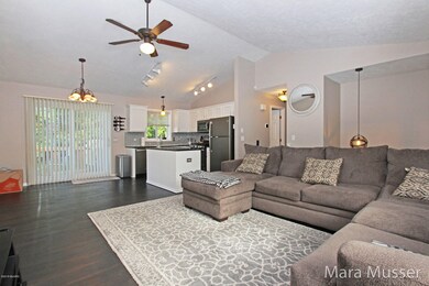 1619 Edith Ave NE, Grand Rapids, MI 49505 - photo 5