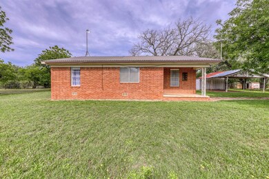112 Cool Ln, Weatherford, TX 76088 - photo 2