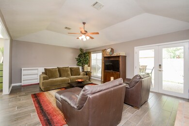 14910 Royal Birkdale St, Houston, TX 77095 - photo 5