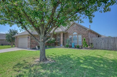 2404 Knollwood St, Norman, OK 73071 - photo 3