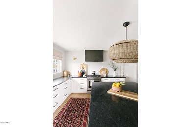 204 Byron Ave-017-010-Mason HomeFinals00