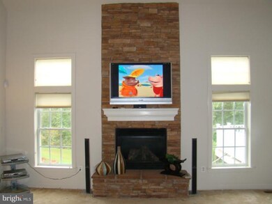 7313 Caledon Ct, Laurel, MD 20707 - photo 4