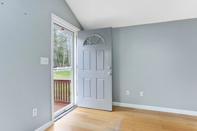 12 Ivy St, Wareham, MA 02571 - photo 4