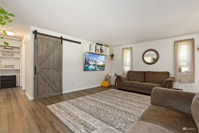 9511 184th St NW, Stanwood, WA 98292 - photo 5