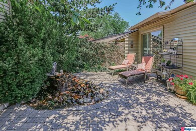 907 S 112th Plaza, Omaha, NE 68154 - photo 3