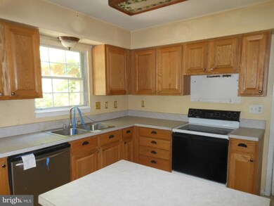 20835 Amber Hill Ct, Germantown, MD 20874 - photo 3