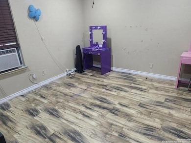 139 Grapeland Ave, San Antonio, TX 78214 - photo 3