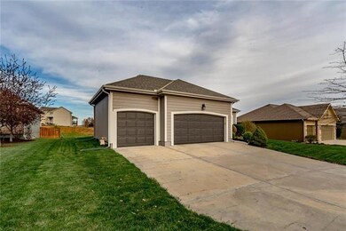 4917 Theden St, Shawnee, KS 66218 - photo 4