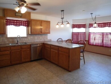 9360 S 241st East Ave, Broken Arrow, OK 74014 - photo 6