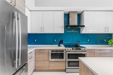 The Mark unit 905, Sarasota, FL 34236 - photo 3