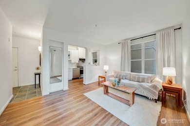 The McKee Condominium unit A203, Bellevue, WA 98004 - photo 3