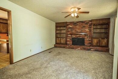 37499 Dancing Streams Rd, Tecumseh, OK 74873 - photo 3