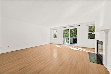 849 Boston Post Rd E unit 10D, Marlborough, MA 01752 - photo 6