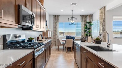 14937 W Cottontail Ln, Surprise, AZ 85387 - photo 4