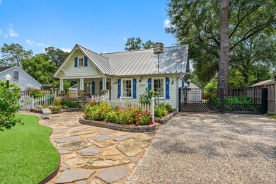 319 W 32nd St, Houston, TX 77018 - photo 2