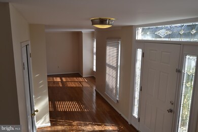 8111 Mike Shapiro Dr, Clinton, MD 20735 - photo 2